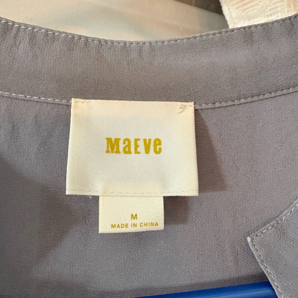 Maeve Light Gray Button Down Shirt 100% silk - Picture 4 of 7